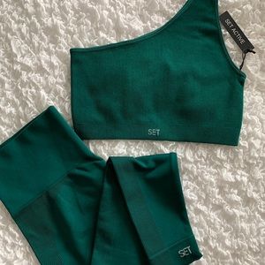 SET ACTIVE SCULPTFLEX RIBBED SET